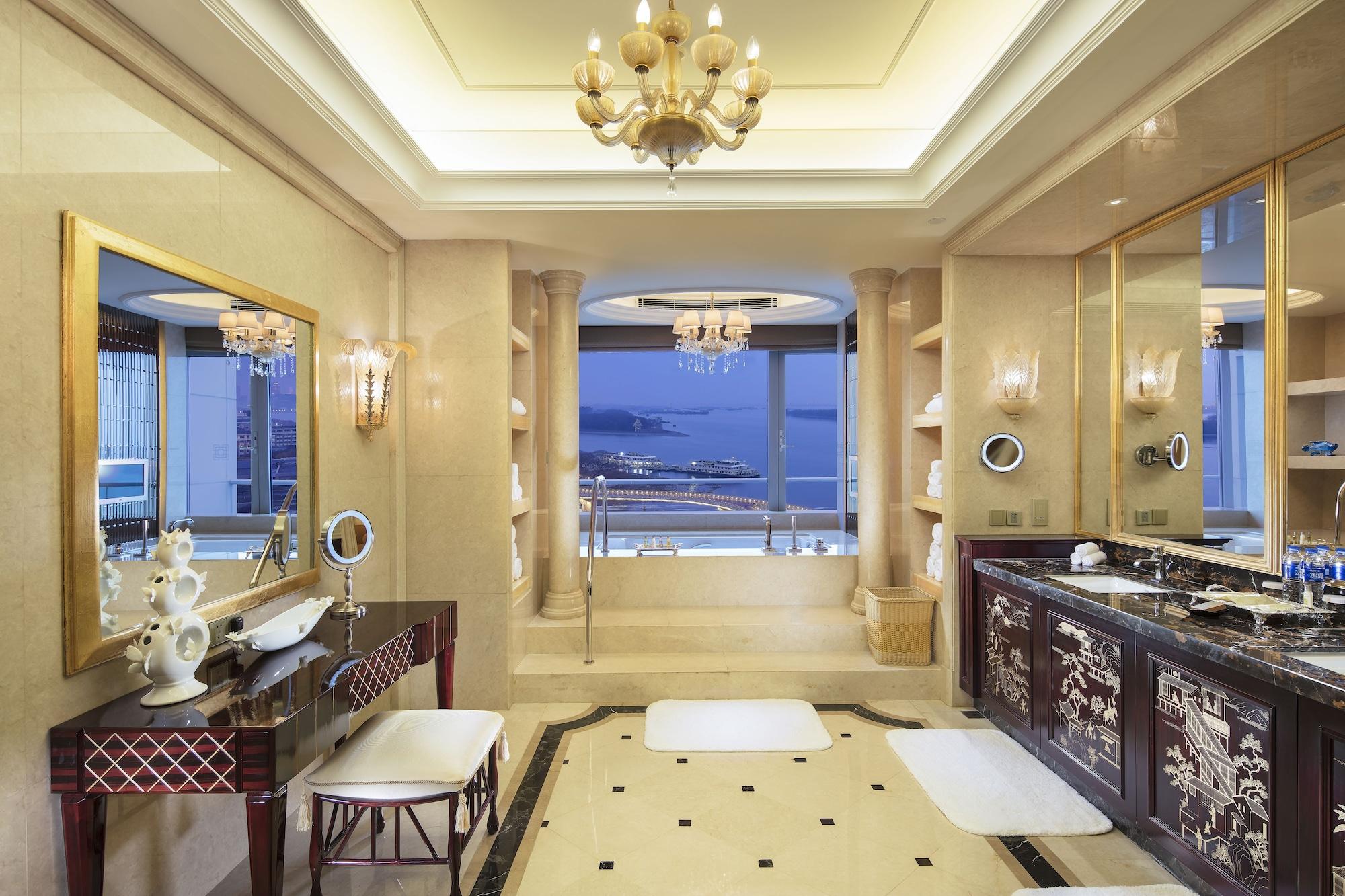 Hilton Nanjing Riverside Экстерьер фото