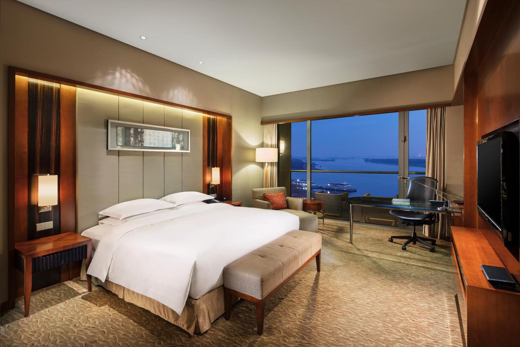 Hilton Nanjing Riverside Экстерьер фото