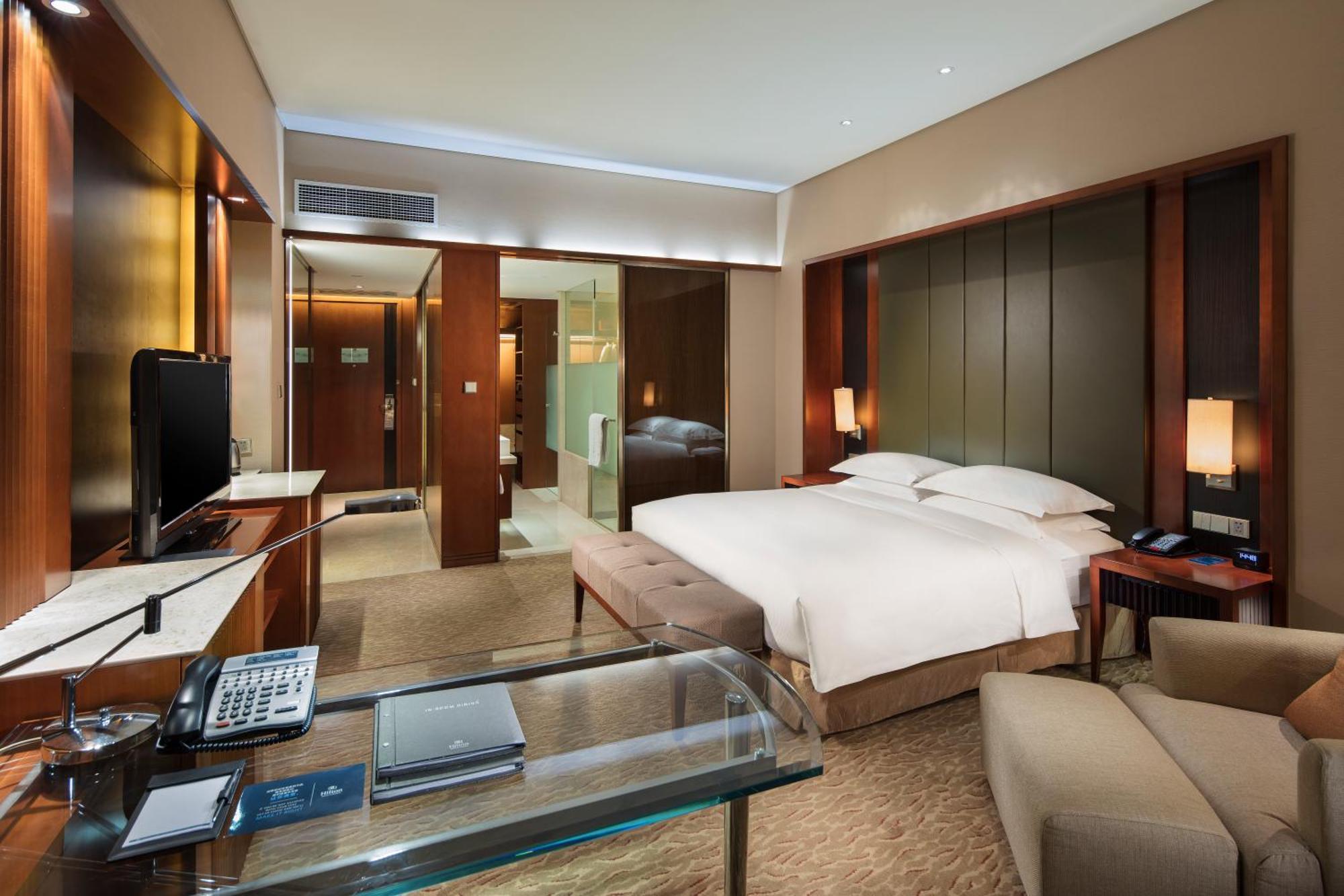 Hilton Nanjing Riverside Экстерьер фото