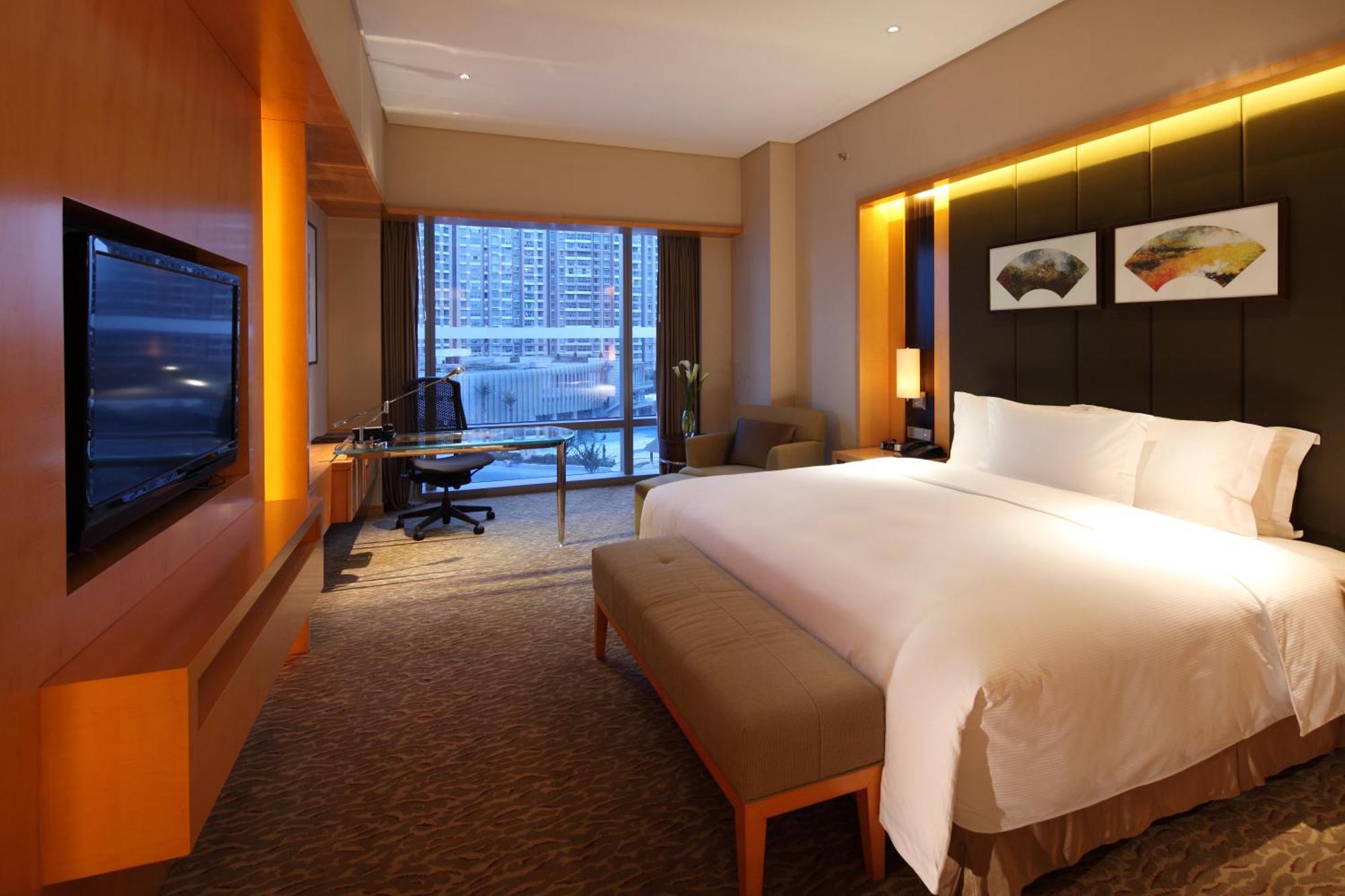 Hilton Nanjing Riverside Экстерьер фото