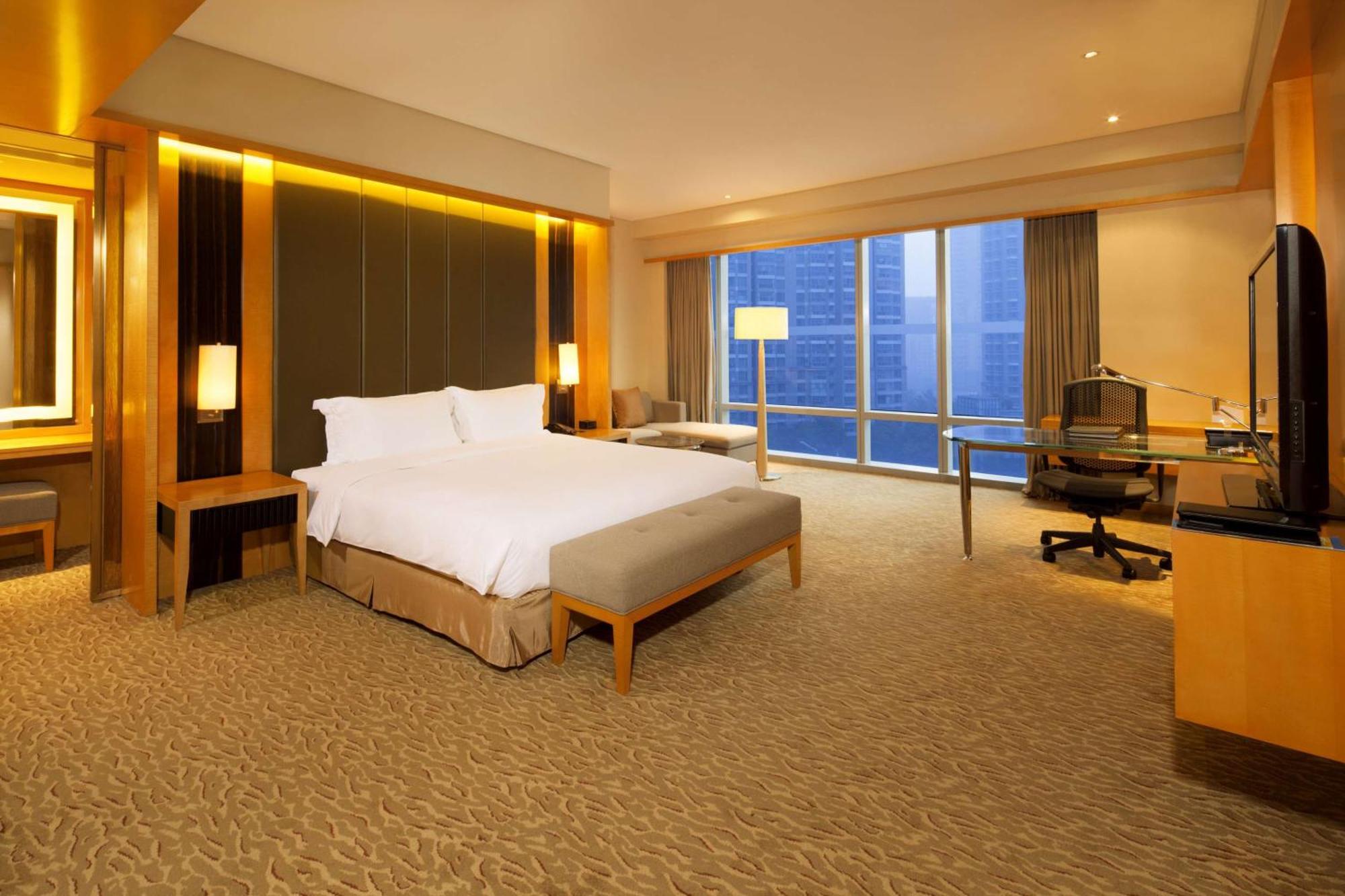Hilton Nanjing Riverside Экстерьер фото